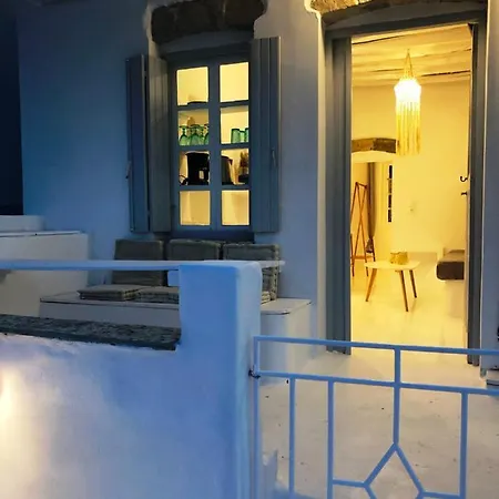 Semesterbostad Maison 1883 Adamantas (Milos)