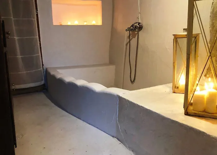 Maison 1883 * Adamantas (Milos)