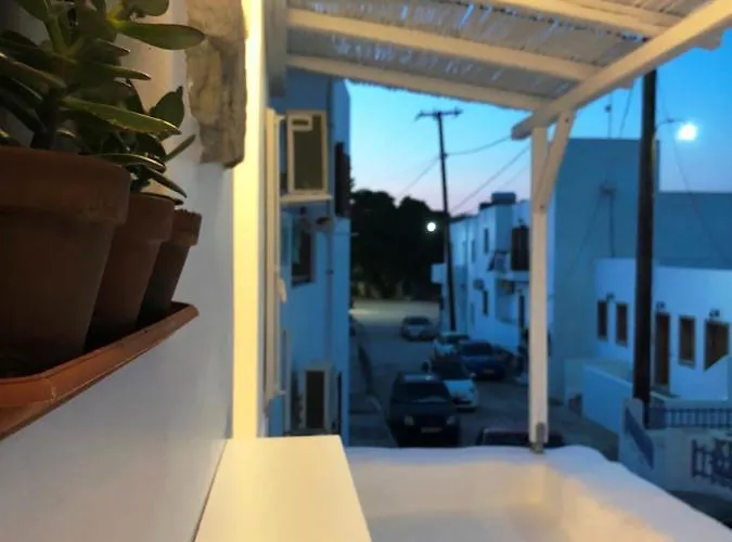 Maison 1883 * Adamantas (Milos)